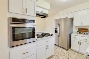 [Address not provided], Morton Grove, IL 60053 - Photo 18