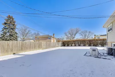 [Address not provided], Morton Grove, IL 60053 - Photo 60