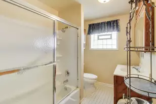 [Address not provided], Morton Grove, IL 60053 - Photo 48