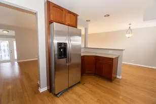 756 W Millers Rd, Des Plaines, IL 60016 - Photo 10