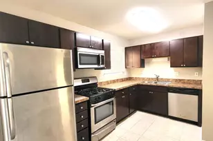 120 S Chestnut Dr, Streamwood, IL 60107 - Photo 2