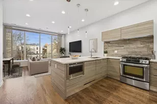 1457 W Erie St, Chicago, IL 60642 - Photo 2