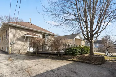 140 N Elroy Avenue, Bartlett, IL 60103 - Photo 16