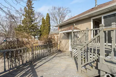 140 N Elroy Avenue, Bartlett, IL 60103 - Photo 12