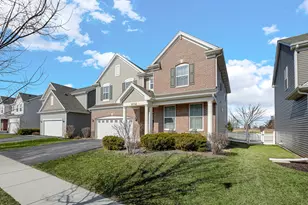 1032 Blazing Star St, South Elgin, IL 60177 - Photo 4