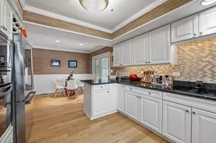 46 Oak Creek Dr, Burr Ridge, IL 60527 - Photo 12