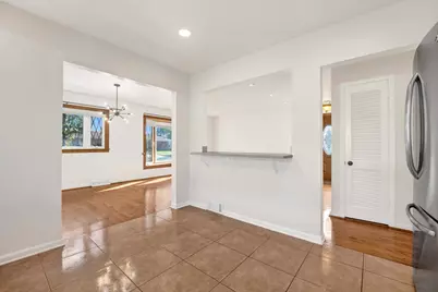 9410 Lawler Avenue, Skokie, IL 60077 - Photo 16