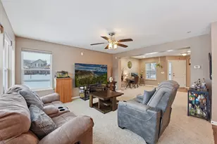 340 Town Center Blvd, Gilberts, IL 60136 - Photo 8