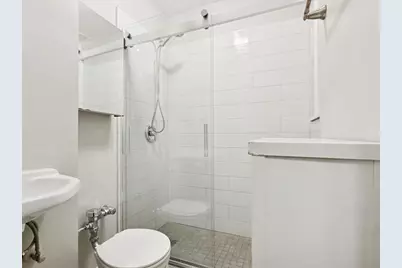 1040 W Balmoral Avenue #4B, Chicago, IL 60640 - Photo 24