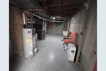 121 S State Street, Belvidere, IL 61008 - Photo 28