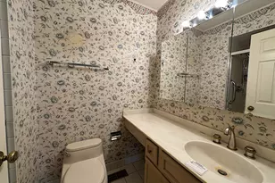 19W244 Governors Trail, Oak Brook, IL 60523 - Photo 12