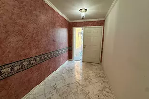 19W244 Governors Trail, Oak Brook, IL 60523 - Photo 2