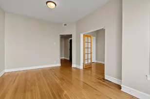 5618 S Prairie Ave, Chicago, IL 60637 - Photo 4