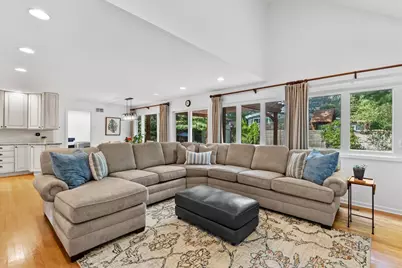 40 Williamsburg Road, Evanston, IL 60203 - Photo 12