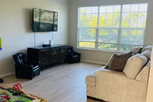 613 Pheasant Trail, Saint Charles, IL 60174 - Photo 4