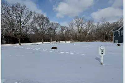 40729 N North Newport Drive, Antioch, IL 60002 - Photo 2