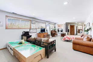 926 Braeburn Rd, Inverness, IL 60067 - Photo 24