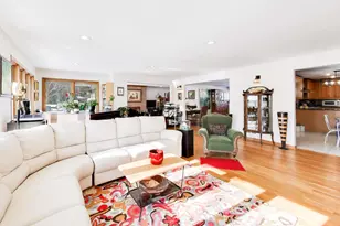 926 Braeburn Rd, Inverness, IL 60067 - Photo 14