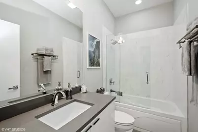 1219 N Cleaver Street #2, Chicago, IL 60642 - Photo 12