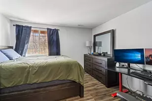 241 W Whispering Oaks Ln, Round Lake, IL 60073 - Photo 22