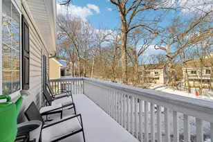 241 W Whispering Oaks Ln, Round Lake, IL 60073 - Photo 28