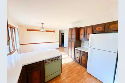 1605 Sharon Road, Streator, IL 61364 - Photo 6