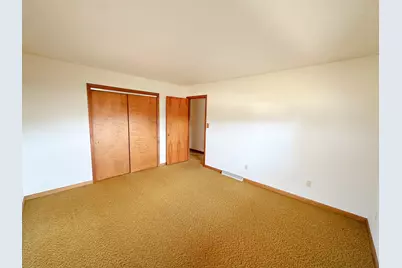 1605 Sharon Road, Streator, IL 61364 - Photo 12