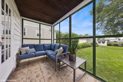 410 Leitch Avenue, La Grange, IL 60525 - Photo 12