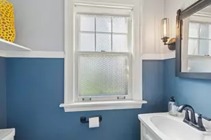 410 Leitch Ave, La Grange, IL 60525 - Photo 10