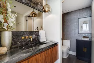 180 E Pearson St, Chicago, IL 60611 - Photo 18