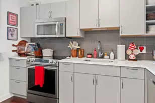 1660 N La Salle Dr, Chicago, IL 60614 - Photo 8