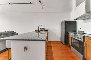 6300 S Woodlawn St, Chicago, IL 60637 - Photo 8