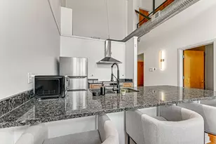 6300 S Woodlawn St, Chicago, IL 60637 - Photo 10