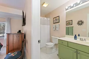 529 White Oak Ln, Lake Barrington, IL 60010 - Photo 18