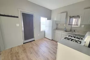 533 Deleon St, Ottawa, IL 61350 - Photo 8