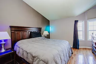 5039 Warren Street, Skokie, IL 60077 - Photo 12