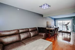 5039 Warren St, Skokie, IL 60077 - Photo 4