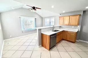 156 S Elm St, Manteno, IL 60950 - Photo 10
