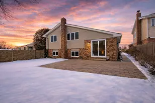 10567 Waterford Dr, Westchester, IL 60154 - Photo 34