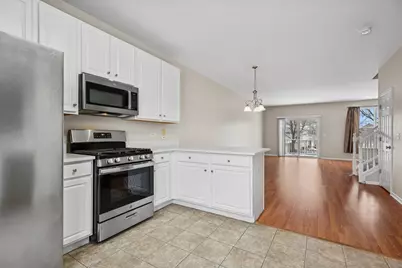 836 Lewisburg Lane, Aurora, IL 60504 - Photo 8