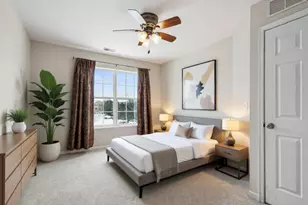 836 Lewisburg Ln, Aurora, IL 60504 - Photo 16