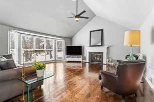 25W313 Mayflower Ave, Naperville, IL 60540 - Photo 8