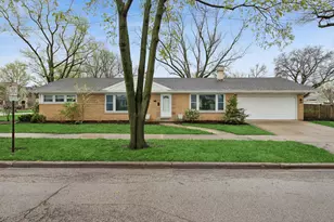 701 Peterson Ave, Park Ridge, IL 60068 - Photo 1