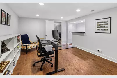 701 Peterson Avenue, Park Ridge, IL 60068 - Photo 18