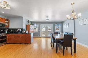 3015 N 76th Ct, Elmwood Park, IL 60707 - Photo 6