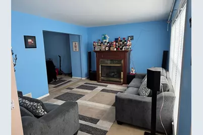 1321 Big Sur Parkway, Algonquin, IL 60102 - Photo 2