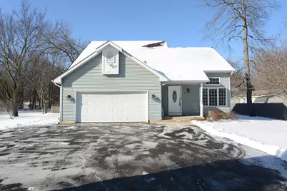 107 S River Road, McHenry, IL 60051 - Photo 1