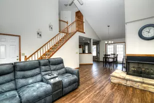 107 S River Rd, McHenry, IL 60051 - Photo 4