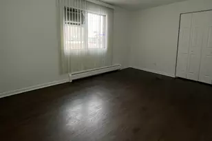 10430 Michael Todd Terrace, Glenview, IL 60025 - Photo 8