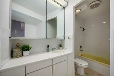 300 N State Street #2531, Chicago, IL 60654 - Photo 14